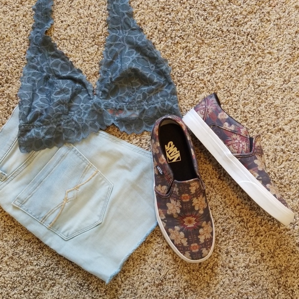 Vans slip on shoes